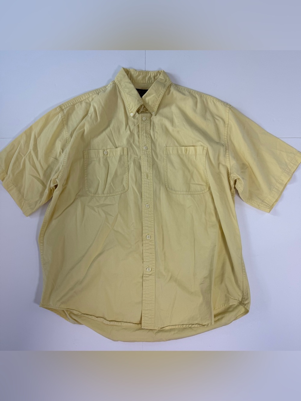 Sun River Men's Short-Sleeve Button-Up Shirt in Light Yellow 100% cotton